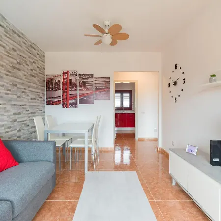 Apartamento Ava Con Terraza Y Piscina Lägenhet *