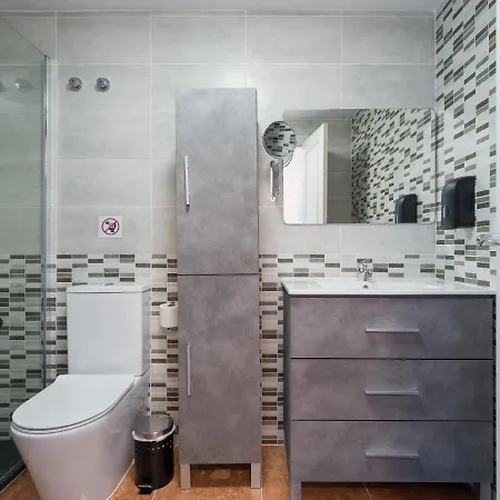 Lägenhet Apartamento Ava Con Terraza Y Piscina *